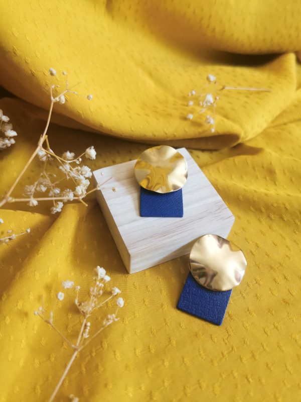 Boucles d'oreilles modulables en laiton doré à l'or fin et en cuir_Myosa_6 Boucles d'oreilles modulables en laiton doré à l'or fin et en cuir - Myosa