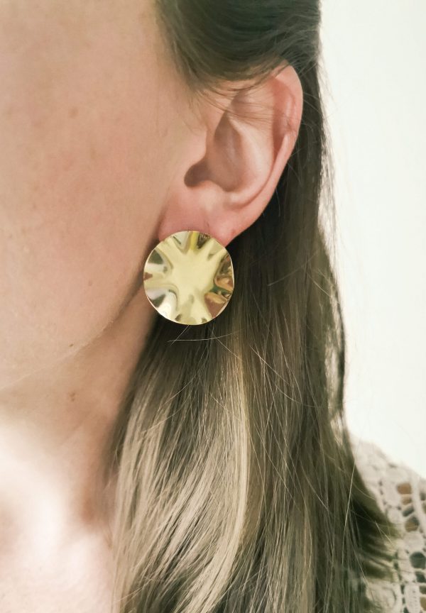 Boucles d'oreilles rondes dorées en laiton et or recyclé_Myosotis_8 Boucles d'oreilles rondes dorées en laiton et or recyclé - Myosotis