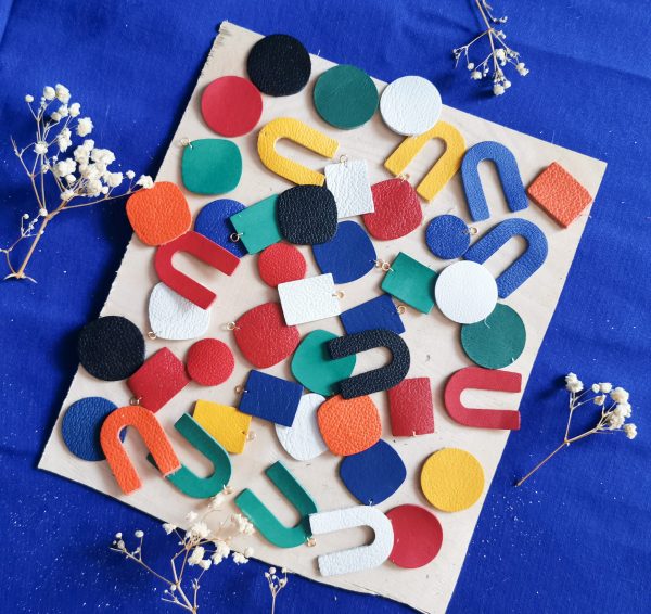 IMG_20231118_085931 Éléments colorés en cuir